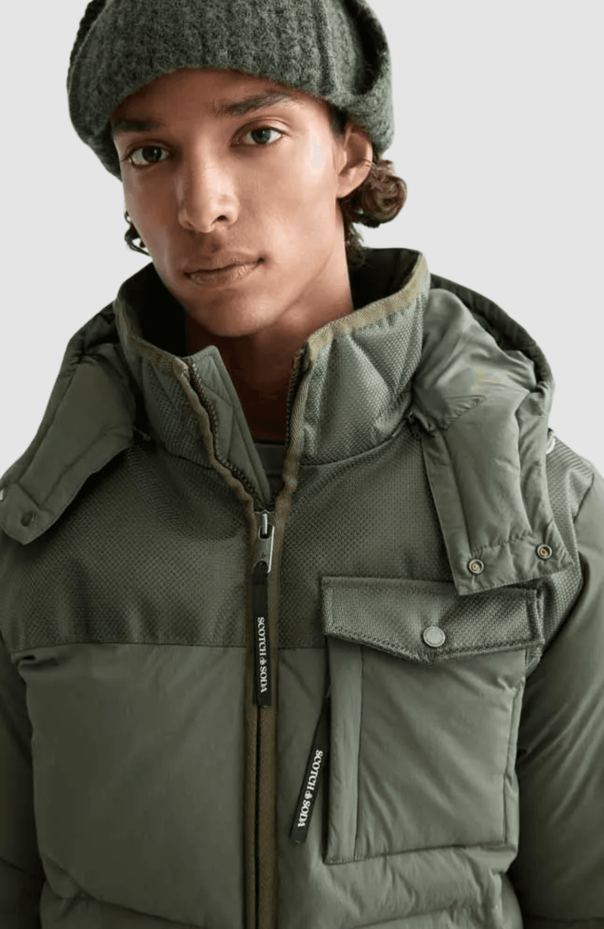 Hooded puffer jacket