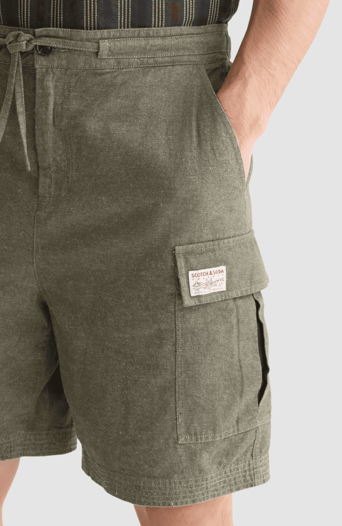 Linenblend relaxedfit cargo bermuda shorts