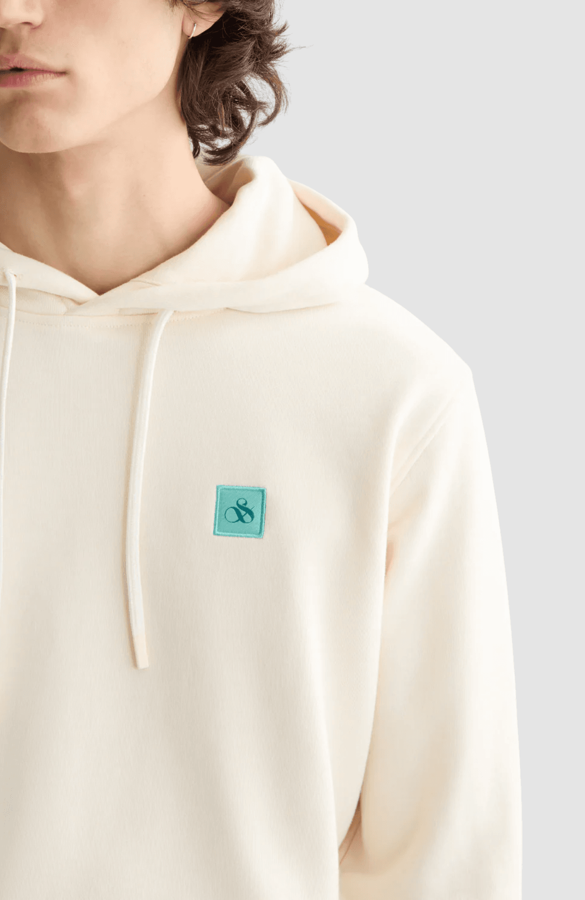 Seasonal Core - Regular-Fit Logo Badge Hoodie