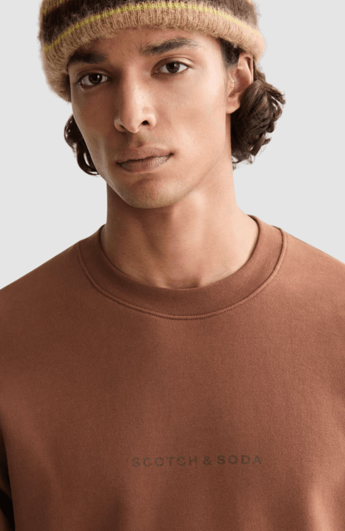 Seasonal Core - Logo Sweatshirt