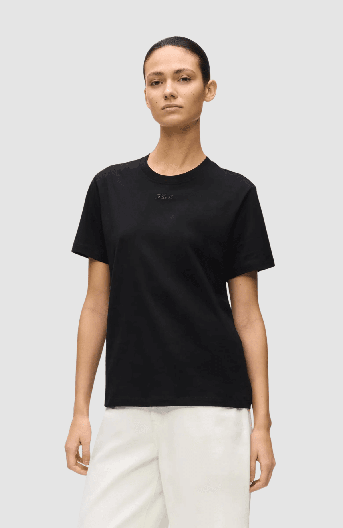 Essential Regular T-Shirt