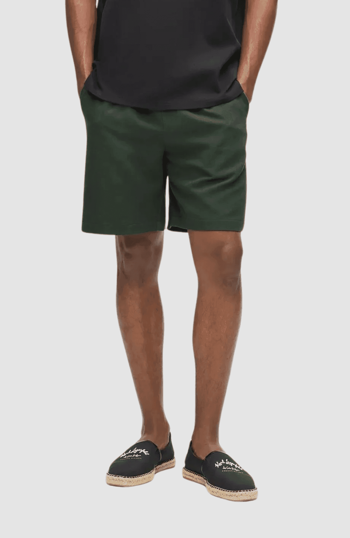 Vacances Tencel Blend Shorts