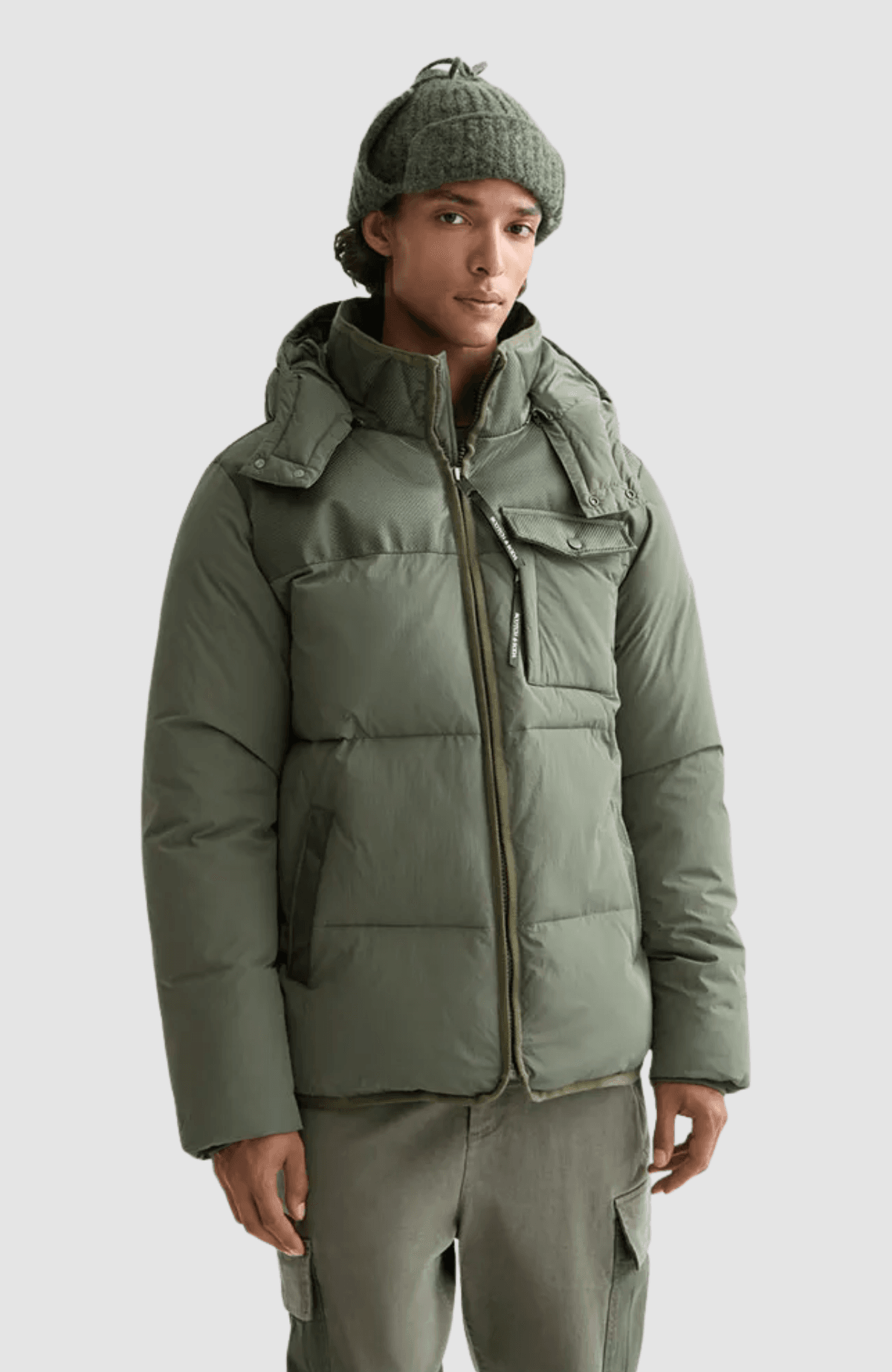 Hooded puffer jacket