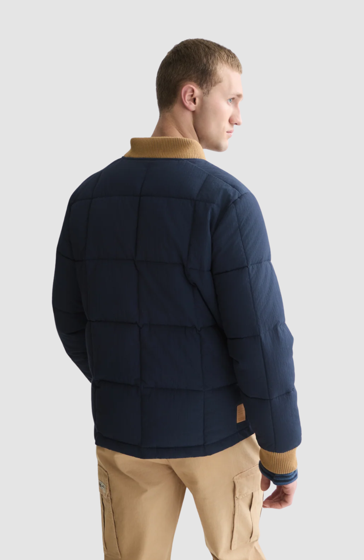 Outdoor nylon puffer