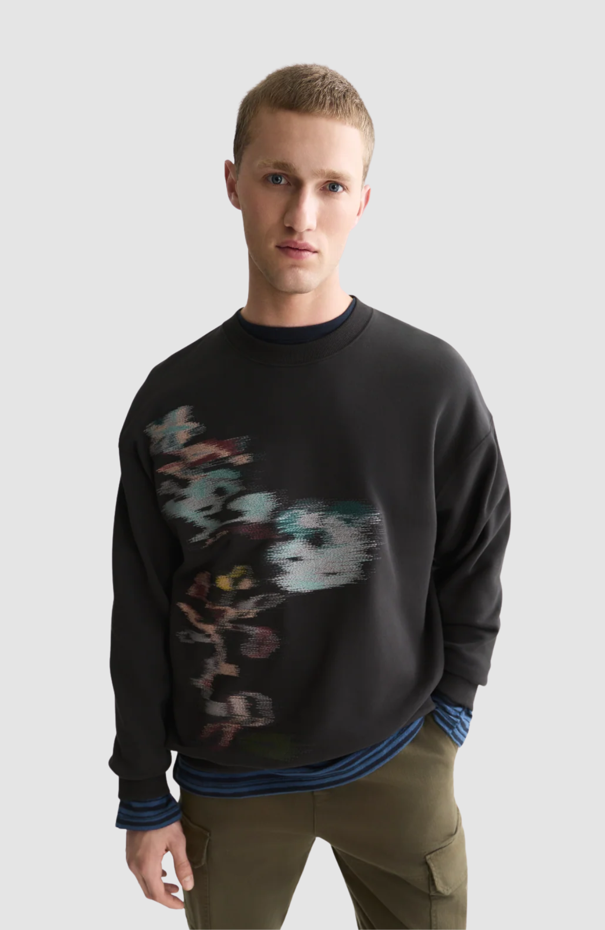 Placed embroidered artwork loose-fit sweatshirt