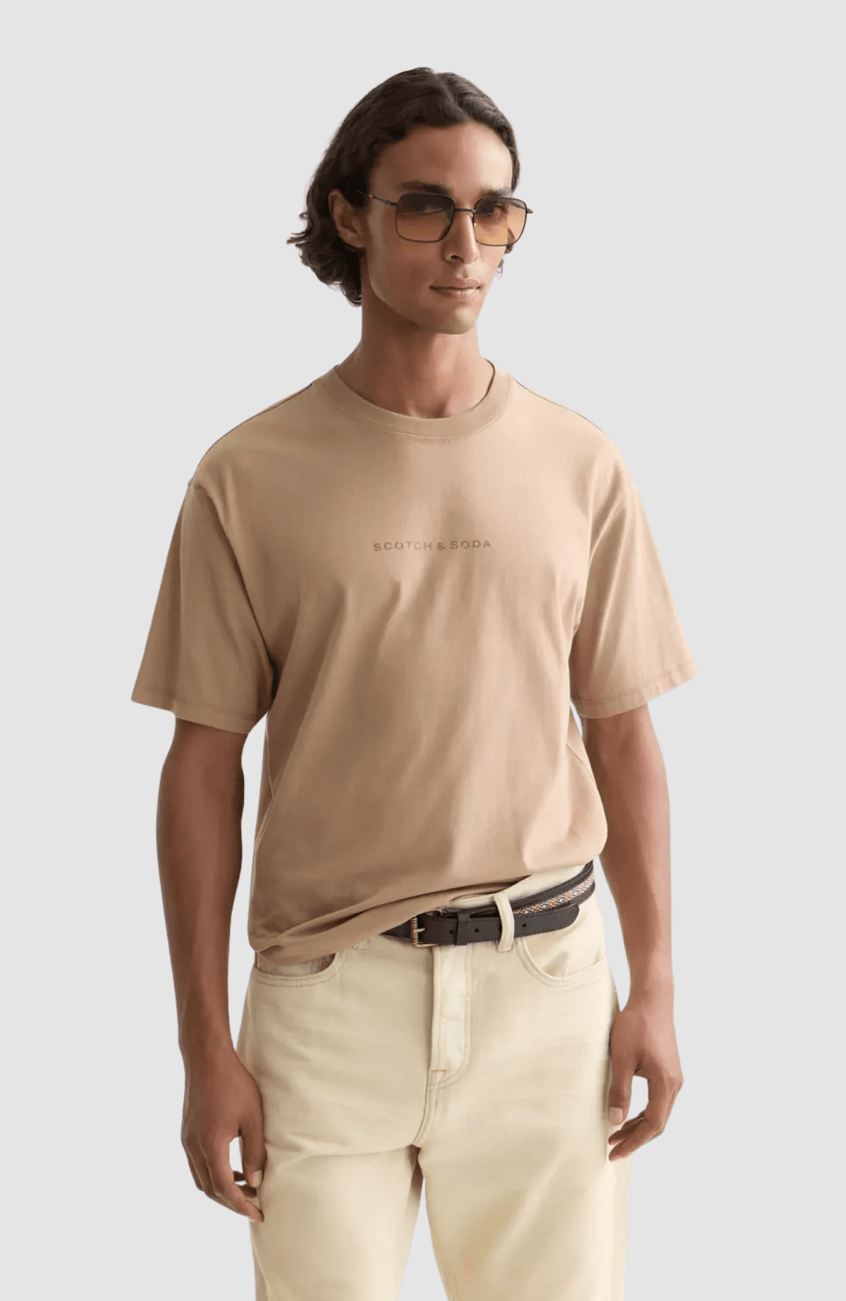 Seasonal core chest artwork relaxed-fit T-shirt