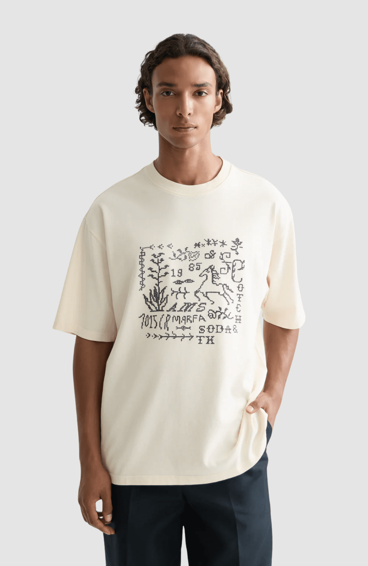 Cross-stitched front artwork loose-fit T-shirt